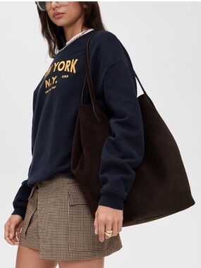 Madewell
The Oversized Shopper Tote brown suede